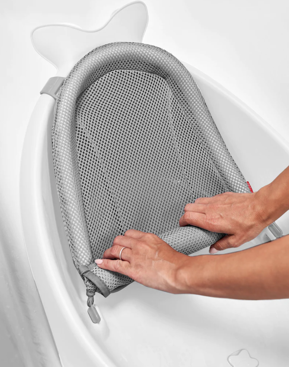 Skip Hop Moby Smart Sling 3-Stage Bath Tub White