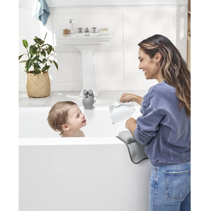 Skip Hop Moby Waterfall Rinser White