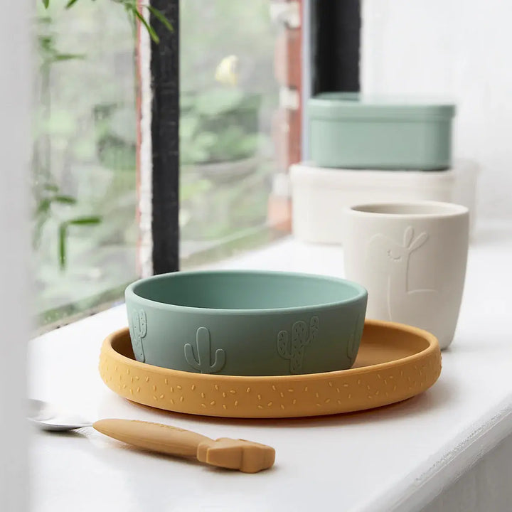 Done by deer Stick & Stay dinner set Lalee green mustard sand