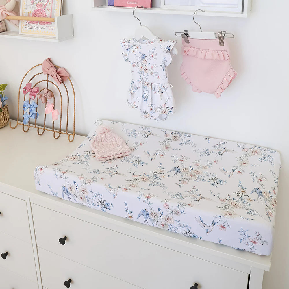 Snuggle Hunny Organic Bassinet Sheet / Change Pad Cover -  Sweet Swallows