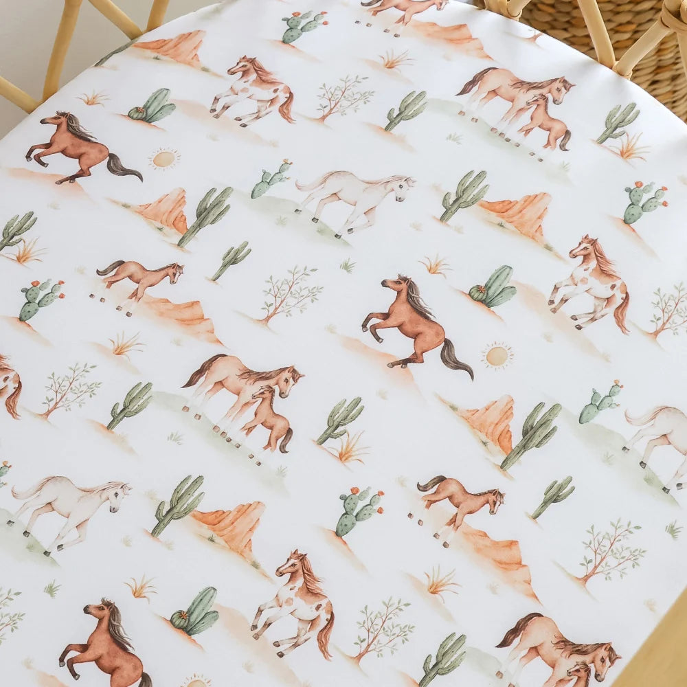 Snuggle Hunny Organic Bassinet Sheet / Change Pad Cover - Wild Horses